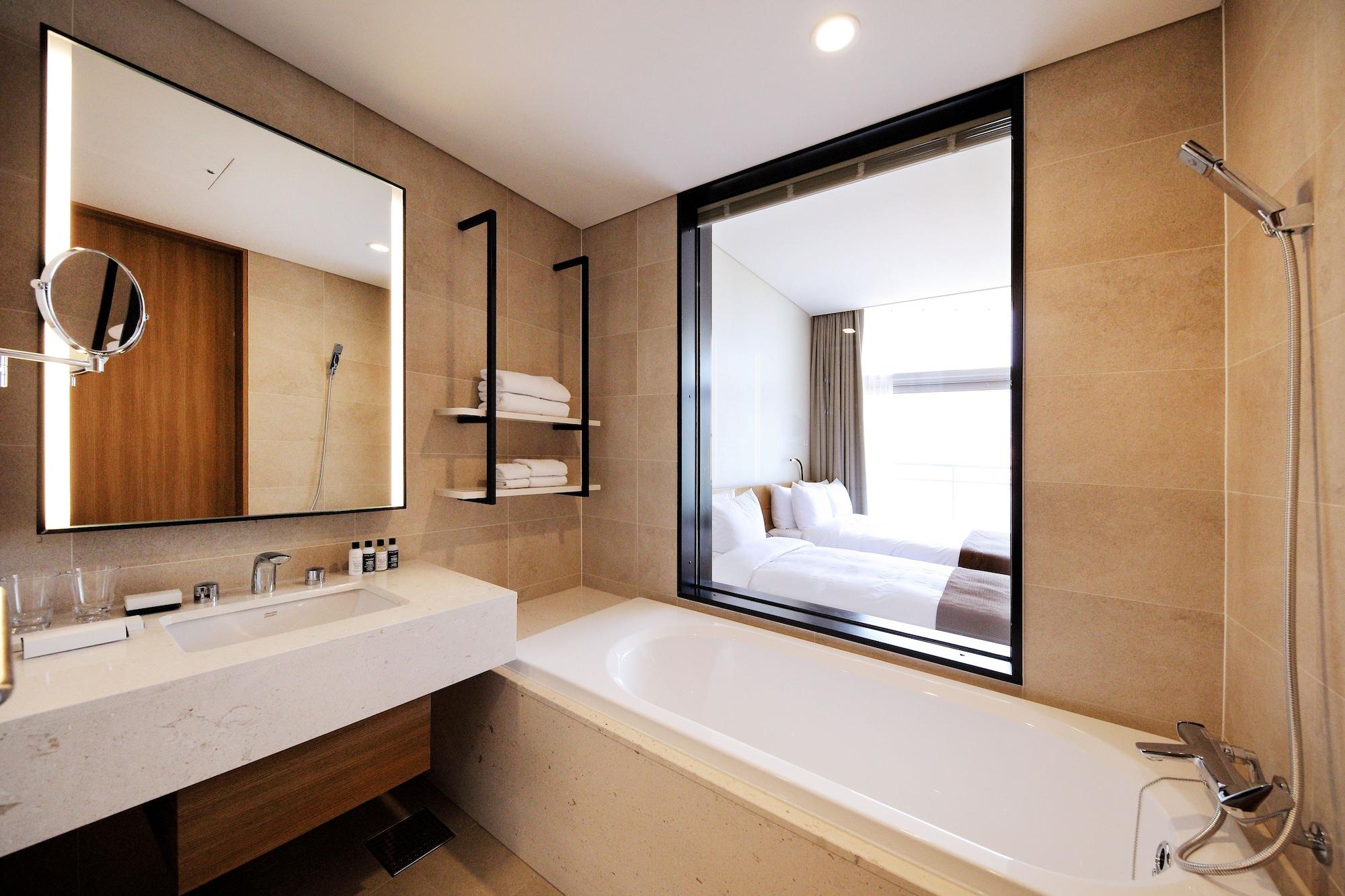 Midas Hotel & Resort Gapyeong Buitenkant foto