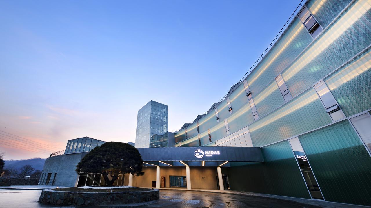 Midas Hotel & Resort Gapyeong Buitenkant foto
