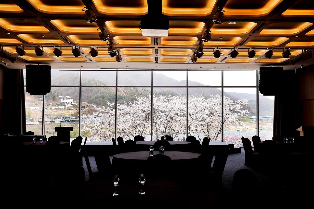 Midas Hotel & Resort Gapyeong Buitenkant foto